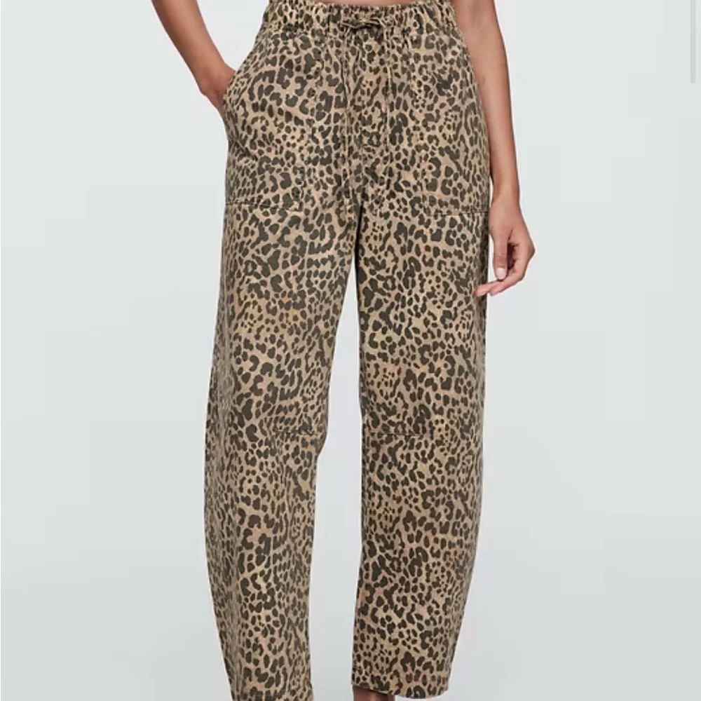 GAP Leopard Print Wide Leg Pants Tan Black barrel parachute leg 2 petite western - Picture 2 of 16